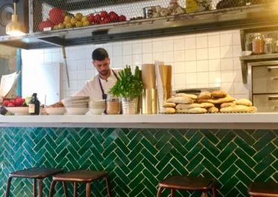 Plan de travail de restaurant en bejmat vert émeraude