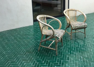 Terrasse en Bejmat vert émeraude à Paris