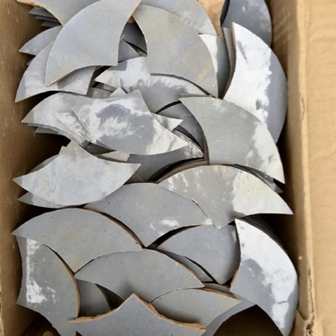 Echantillon de zellige chakour gris emmaillé