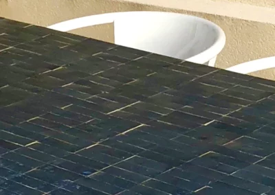 Effet vernissés sur Zellige et Bejmat bleu nuit