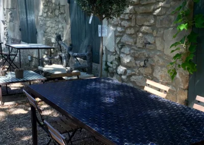 Plateau de table en Zellige de couleur bleu nuit