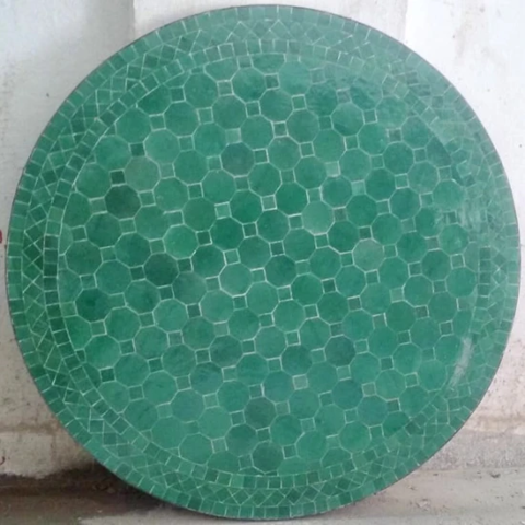 Plateau de table ronde en zellige de couleur Vert Céladon, motif Tagra