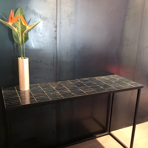 Console en zellige noir et fer forgé à la main, motif rectangle