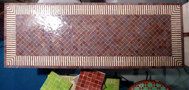 Plateau de banc en zellige aubergine, 100x32 cm