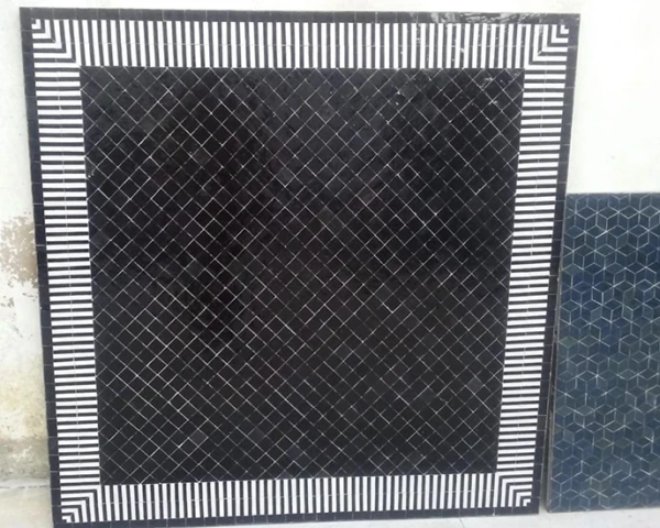 grand plateau de table, 120x120 cm, zellige rayé noir et blanc