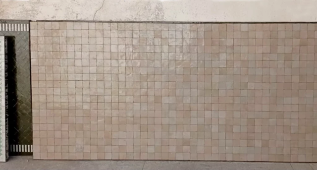 Plateau de table en zellige et fer forgé, motif carré alignés, livraison à Blois (41)