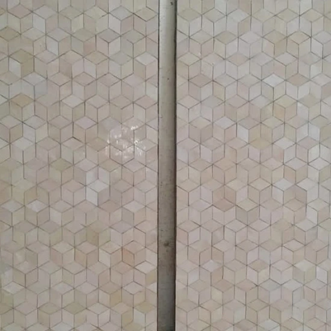 Plateaux de console en zellige nacre, dimensions : 120x40cm