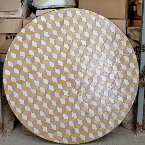 Plateau rond de table en zellige jaune, rose et blanc