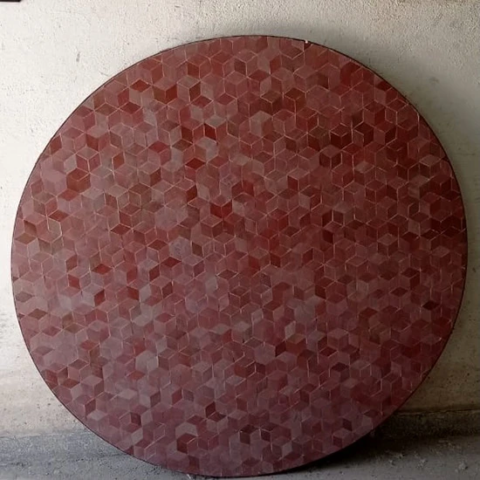 Plateau de table ronde en zellige rouge, saumon et rose, diamètre 130cm