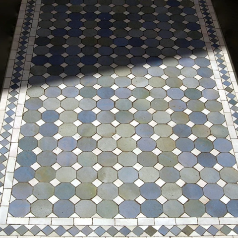 Grand plateau de table en zellige sur mesure à Montpellier