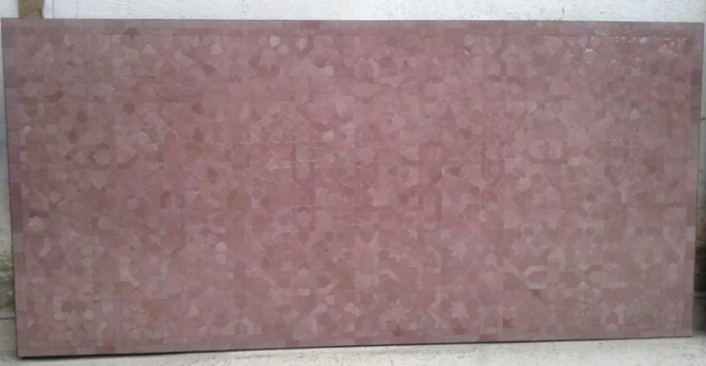 Grand plateau rectangle de table en zellige rose, motif Anjuna