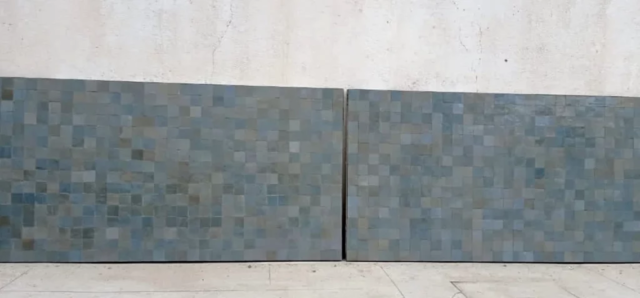 Grands plateaux de tables rectangles, camaïeux de gris, motif carré