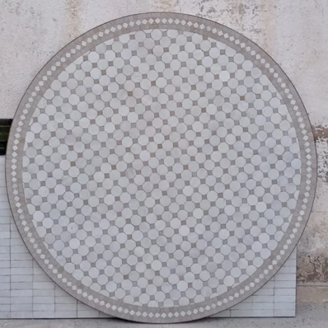 Grand plateau de table en zellige fabriqué sur mesure pour Brest