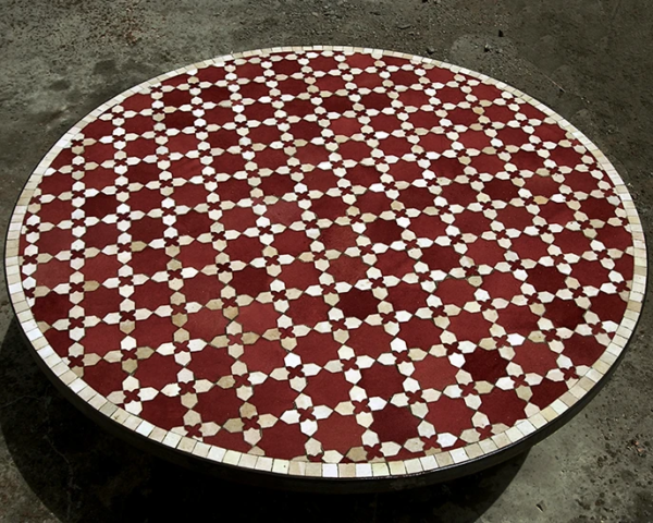 Grande table basse de 120 cm de diamètre, zellige au motif fleur de Matécha, livraison à Lille (59)