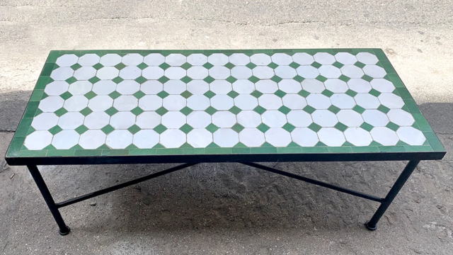 Banc en zellige fabriqué sur mesure pour Orange (Vaucluse - 84)