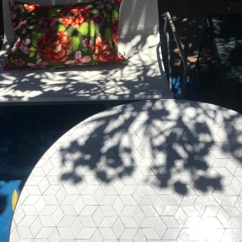 Table ronde en zellige, fabrication et livraison pour Menton (06)