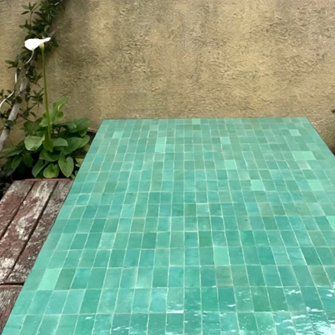 Table en zellige vert d'eau fabriquée à la main, motif rectangle