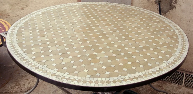 Zellige traditionnel marocain à Marseille