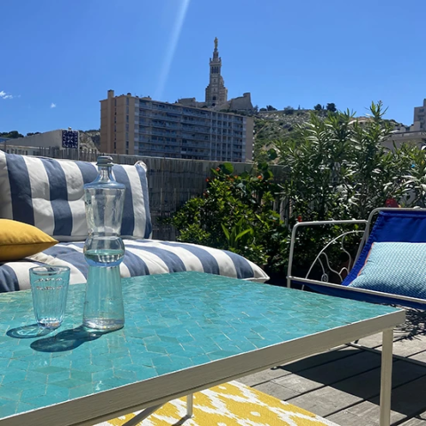 Zellige turquoise pour table sur mesure, fabrication et livraison à Marseille (13)