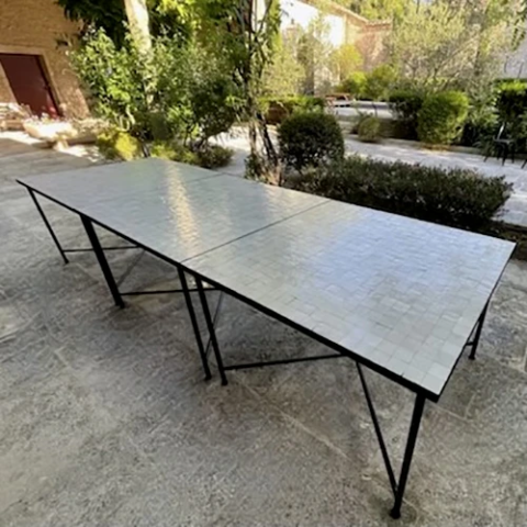 Tables en zellige blanc nacre pour hôtel à Monaco (99)