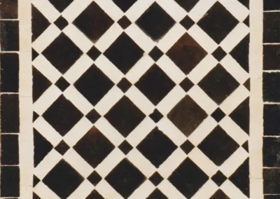 Panneau de zellige carré, treillis marron et nacre blanc